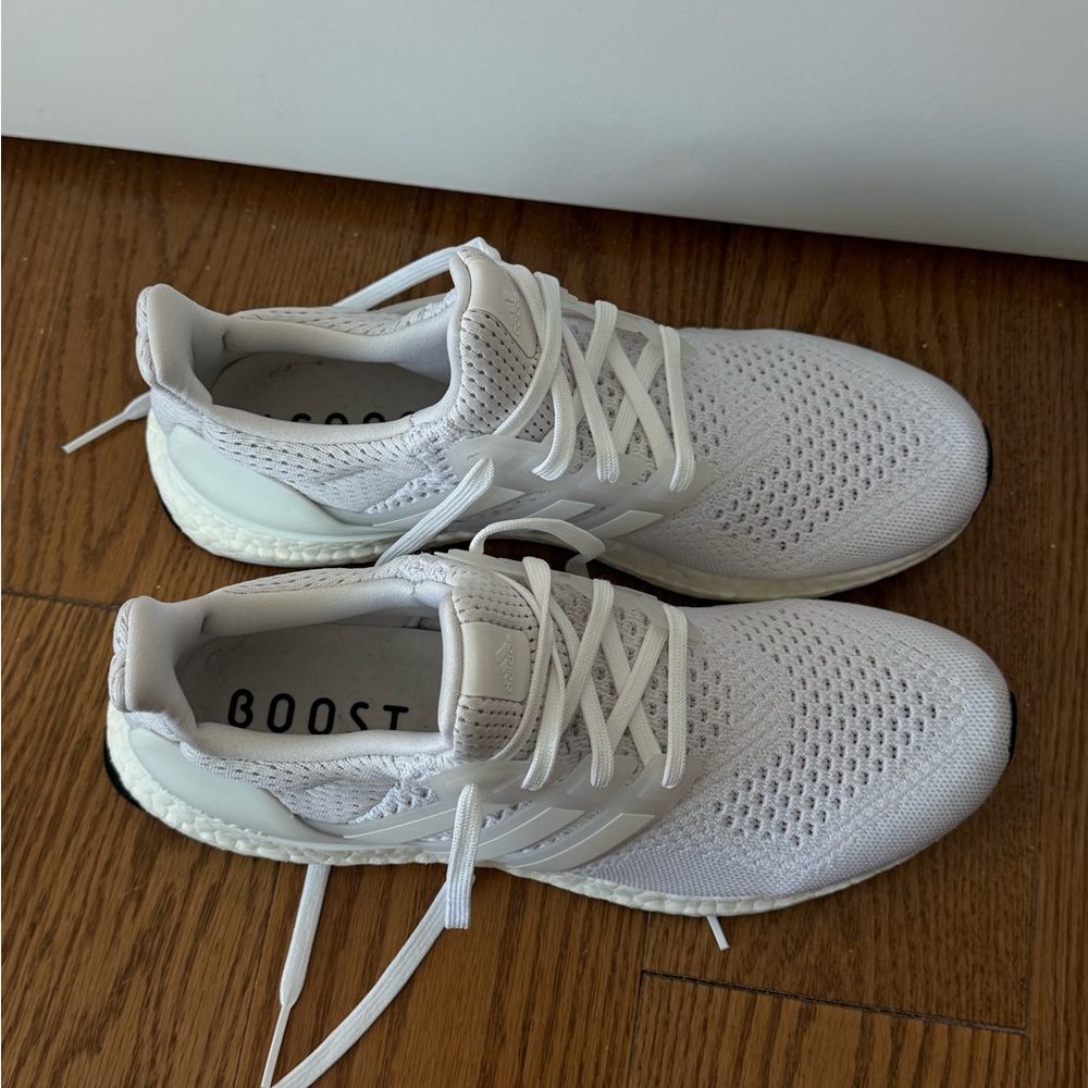 Adidas Men’s Ultraboost 1.0 Running sneakers white cloud 8,5